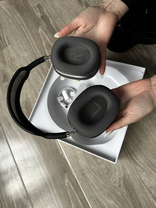 Vând AirPods Max 1/1