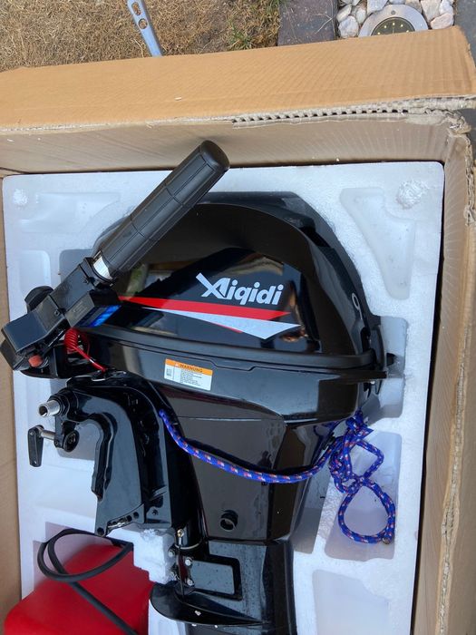 Barca gonflabila 3.20m noua/motor 9.9cai/ motor electric62lb