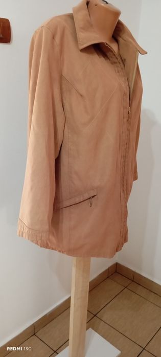 Geaca damă mărimea 46 culoarea piersicii