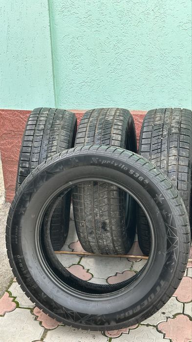 Продается комплект резины