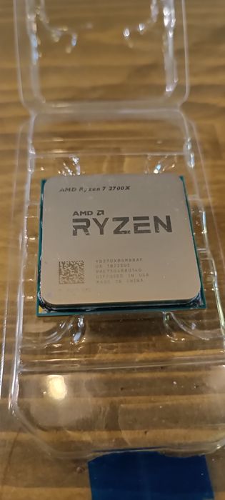 Процессор AMD Ryzen 7 2700X
