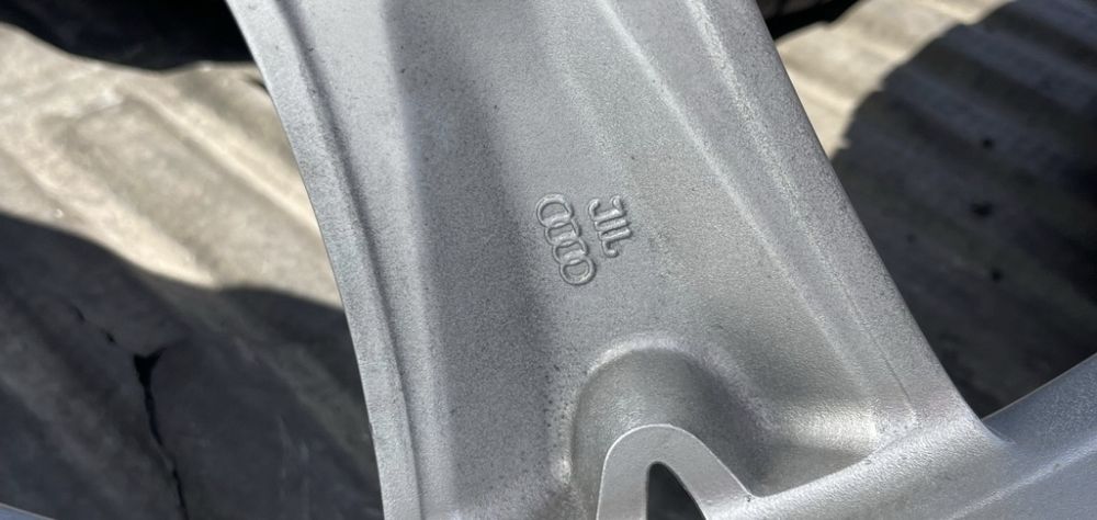 Продавам оригинални джанти Audi Speedline 19 5x112 et 32 8.5j