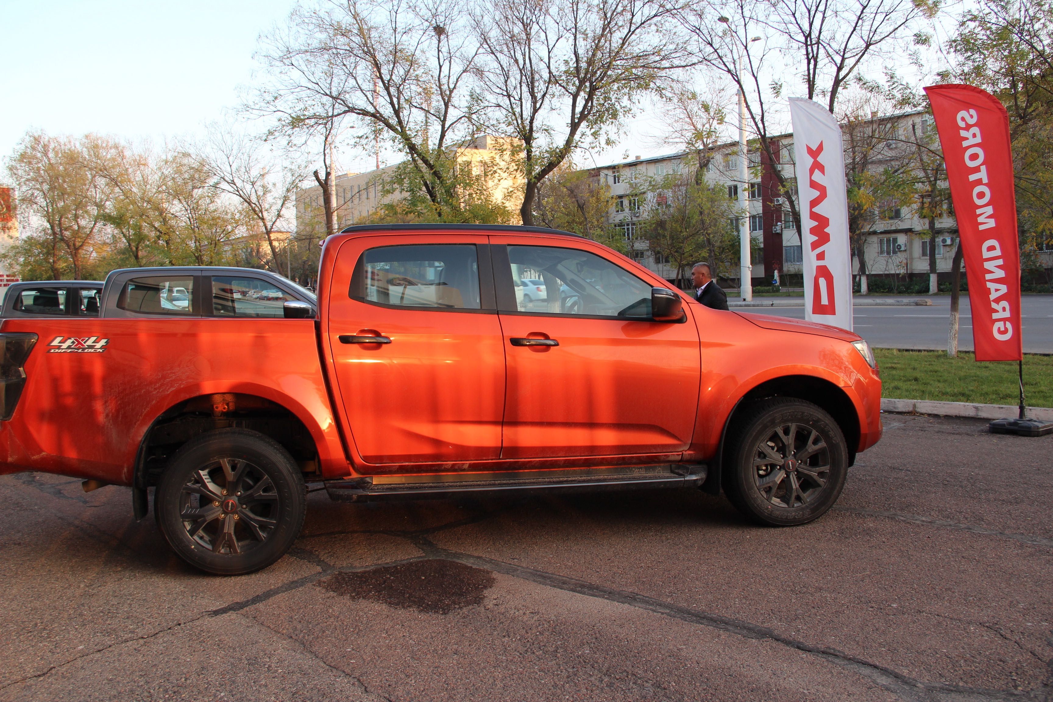 D-MAX Sahar Isuzu