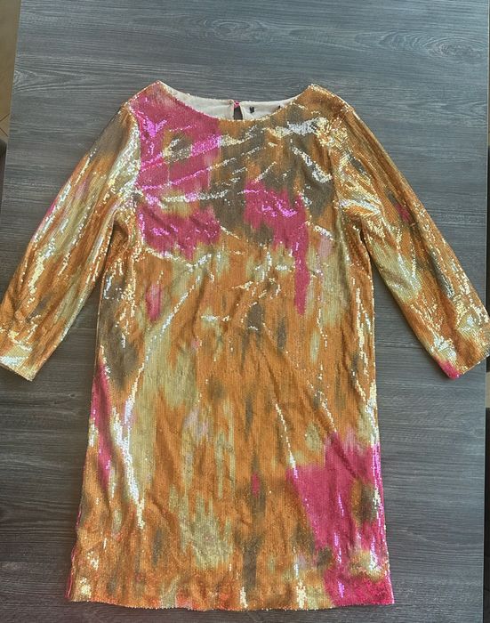 Елегантни рокли размер( М)всяка по 30 лв