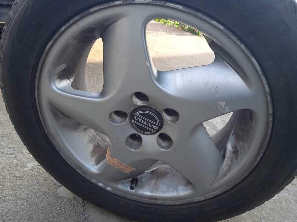 4 броя все сезонни гуми 205/55/ R16