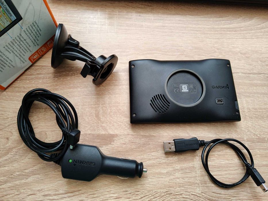 Навигация  GARMIN nuvi 56 LM