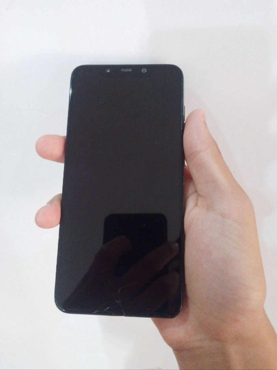 Poco F1 64/6 Sotiladi 60 fps