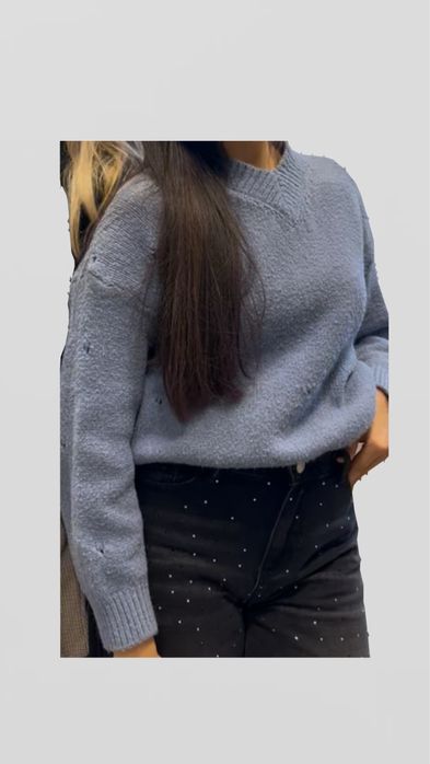 Небесно син пуловер