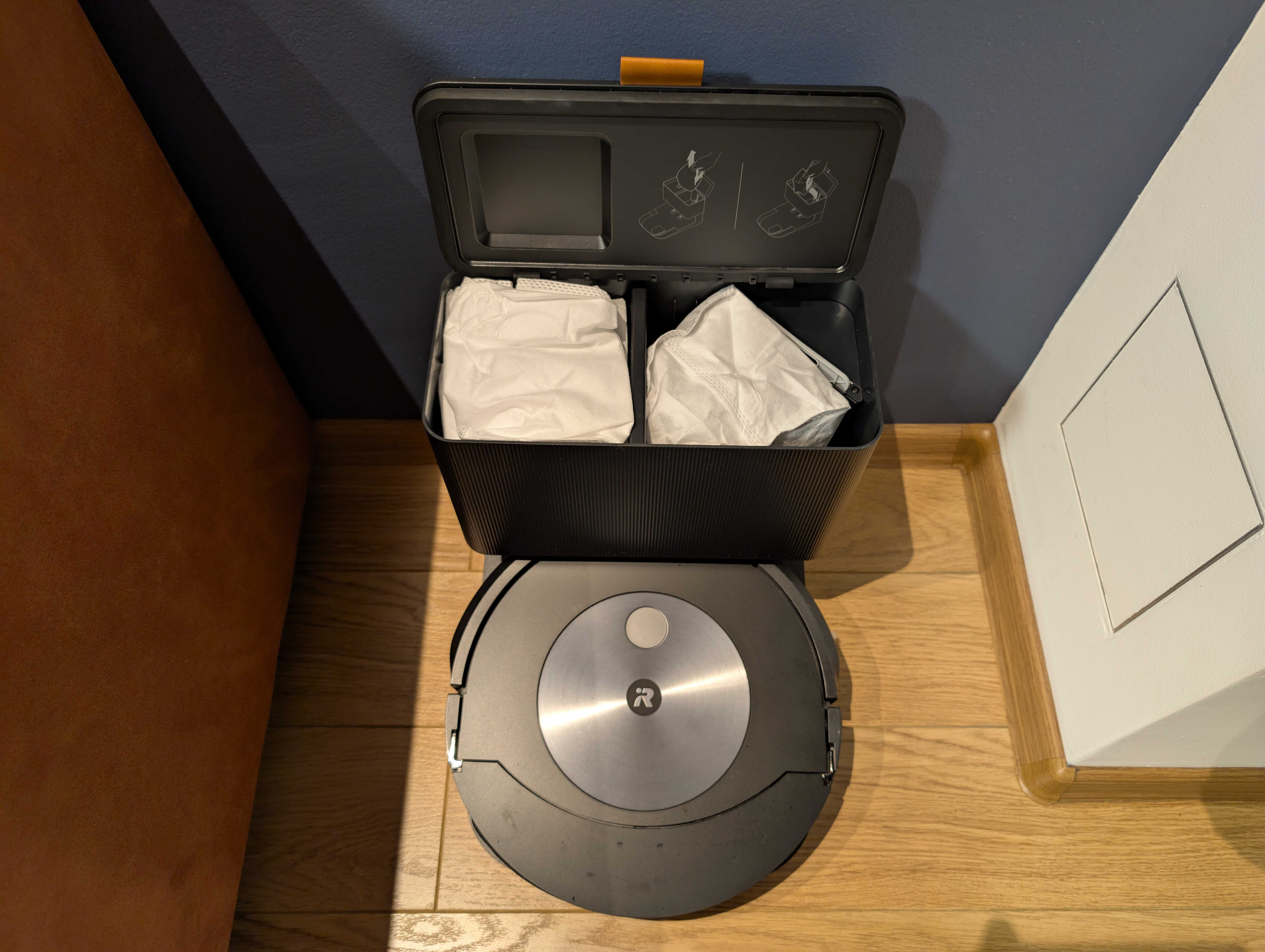 Прахосмукачка Irobot Roomba J7+