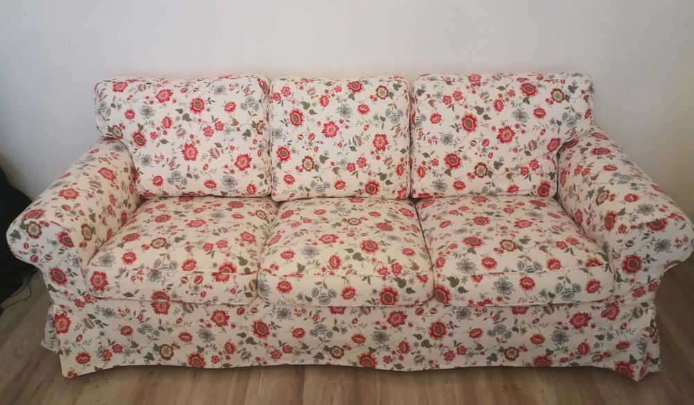 Canapea 3 locuri Ektorp IKEA, model floral