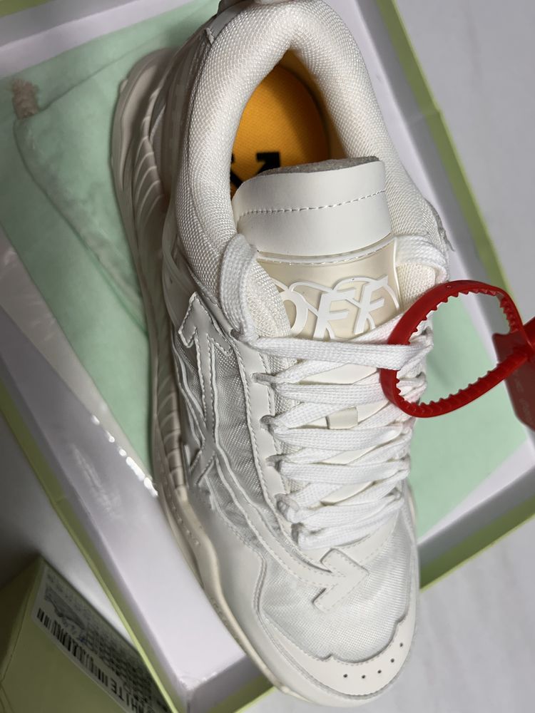 Adidasi Off white odsy 1000 albi nr 42