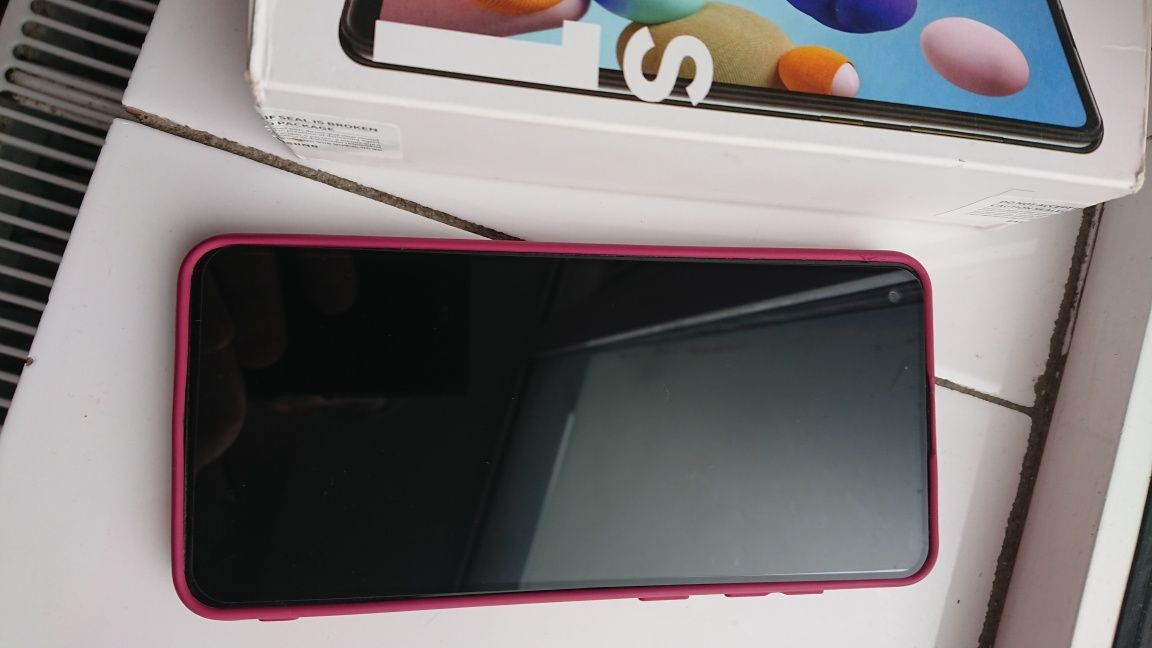, SamsungA21 S  la cutie
