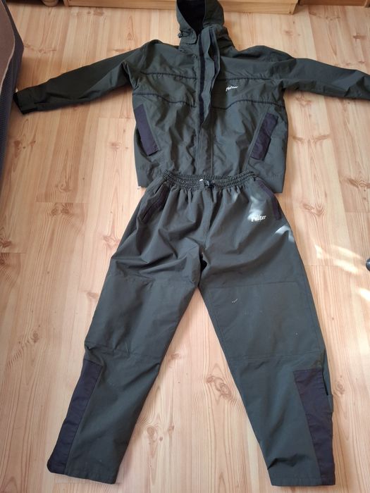 Costum Pelzer xxl impermeabil