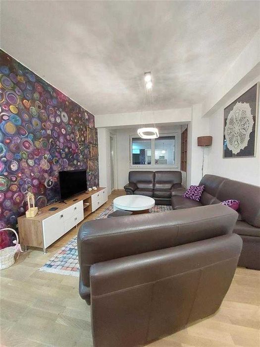 Дава се под наем Тристаен апартамент в Пловдив, Беломорски - 87 кв.м за 479.4 € - Снимка #1