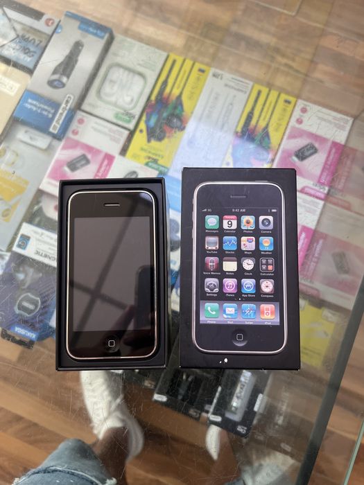 Iphone 3 full box