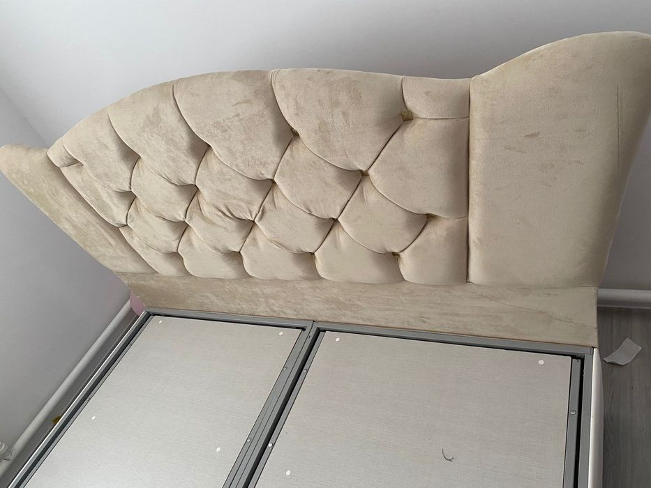 Двухместный кровать