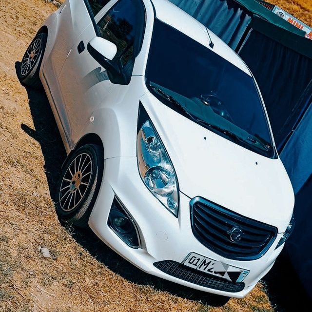Spark 2015 benzin 5.400 $ probeg 340.000