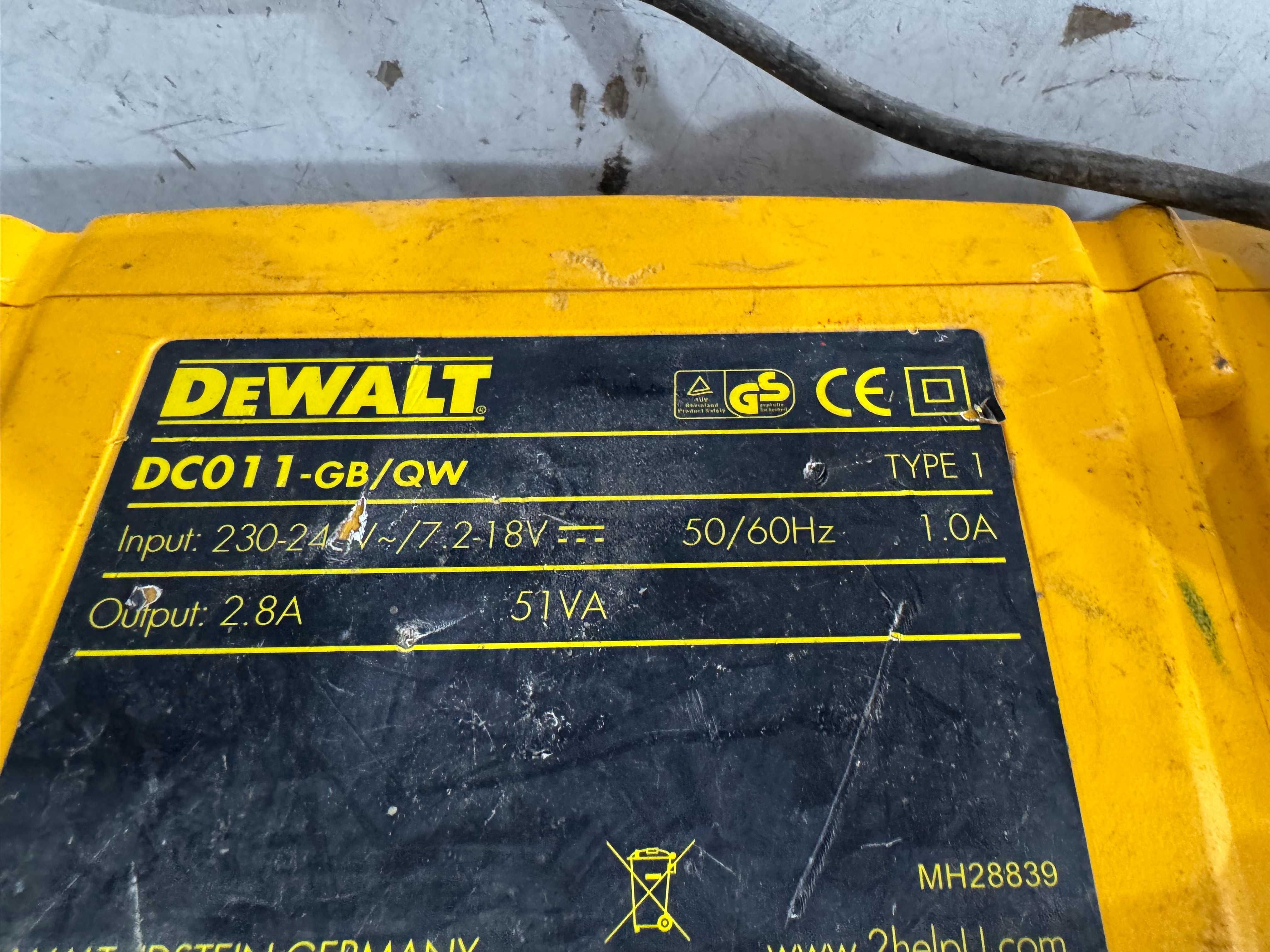 Радио - Dewalt DC011