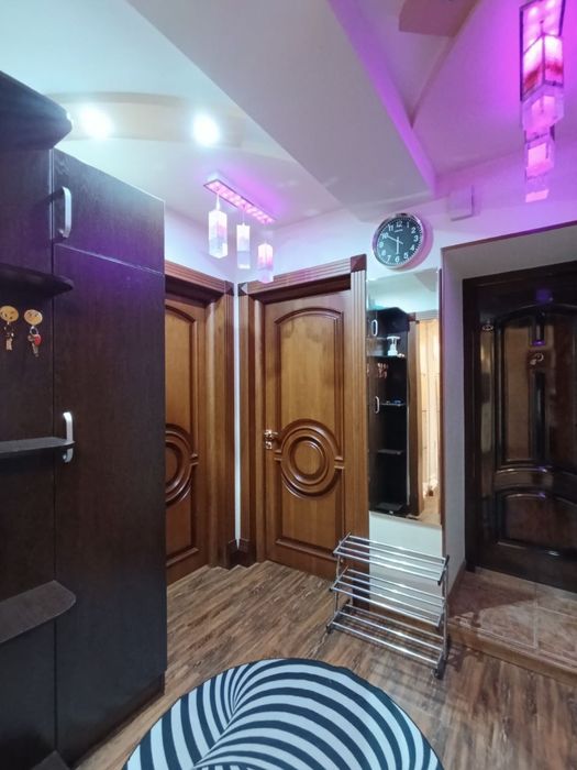 Своя!..Аренда квартиры ц-5, 4в3 ком 90 кв