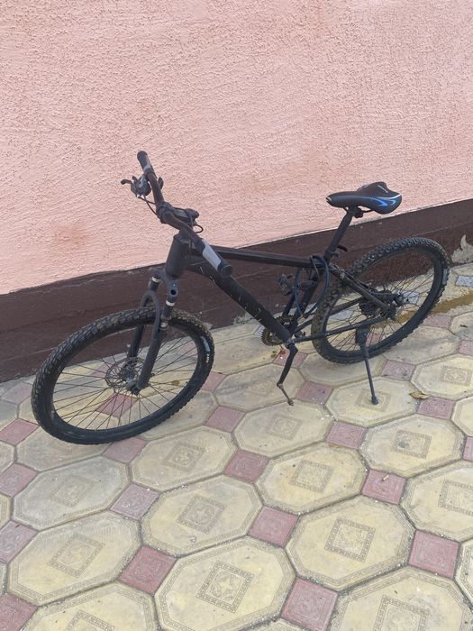 Велосипед черный 28 рамер