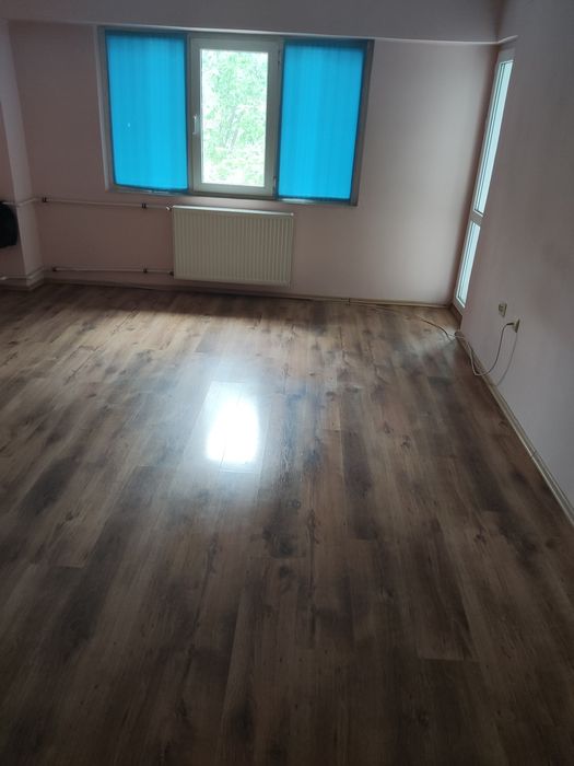 Ofer spre închiriere apartament cu 1 cameră
