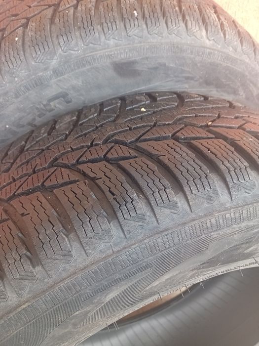 Зимни гуми 2бр. 215/60/16 Nokian