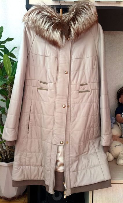 Кожаное пальто 40-й размер