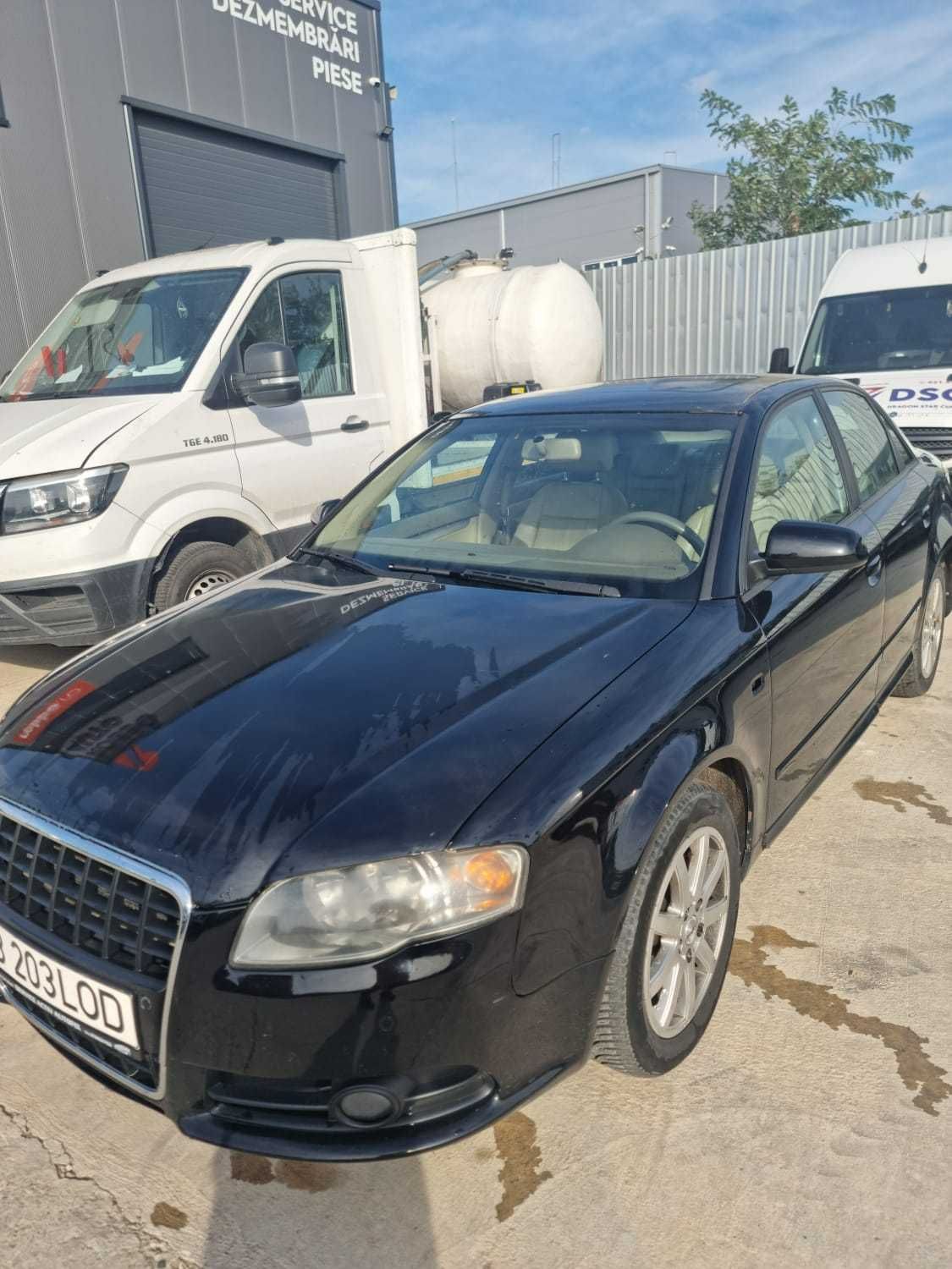 Dezmembrez audi a4