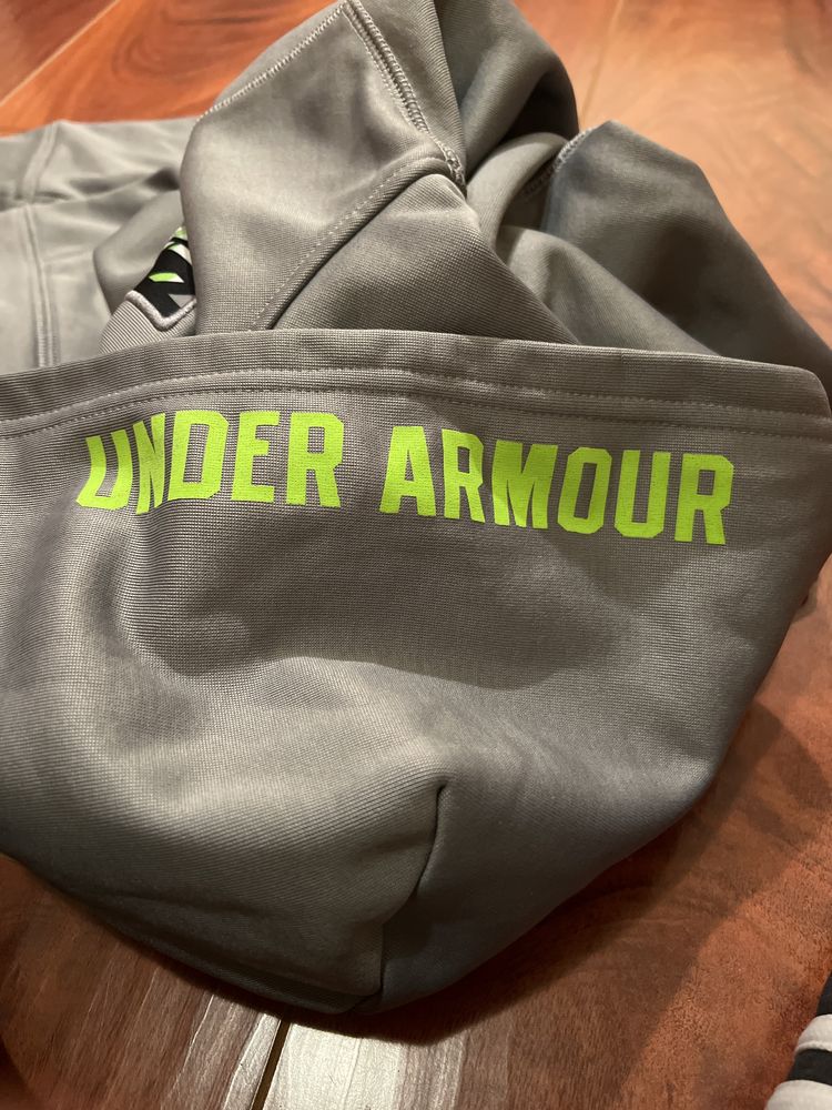 Суичър Under Armour