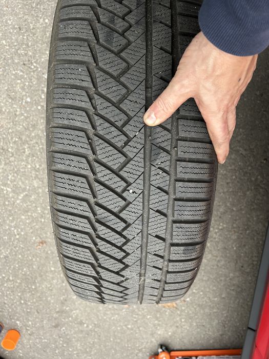 2 Anvelope de iarna 235 50 19