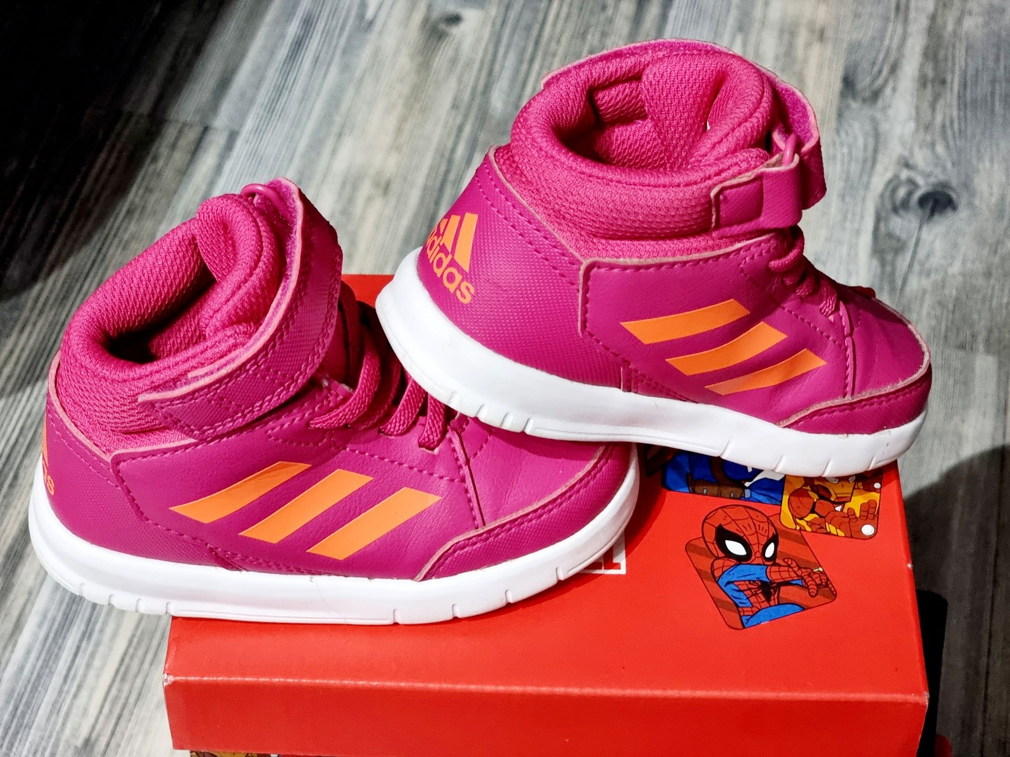Детски маратонки и Апрески - Adidas, Nike , Elefanten 22 и 23 номер