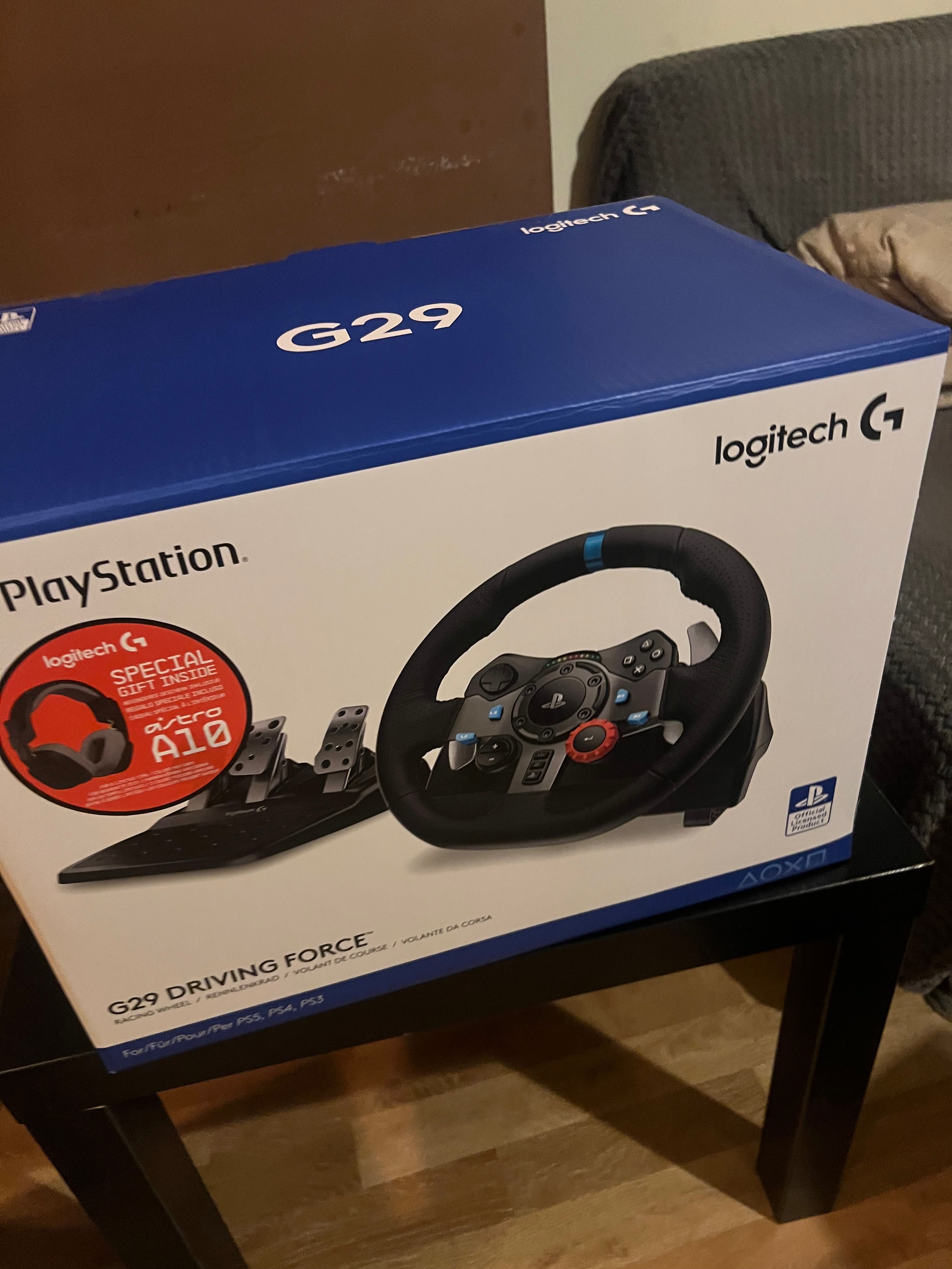 Logitech G29 + shifter работи с Playstation и Windows