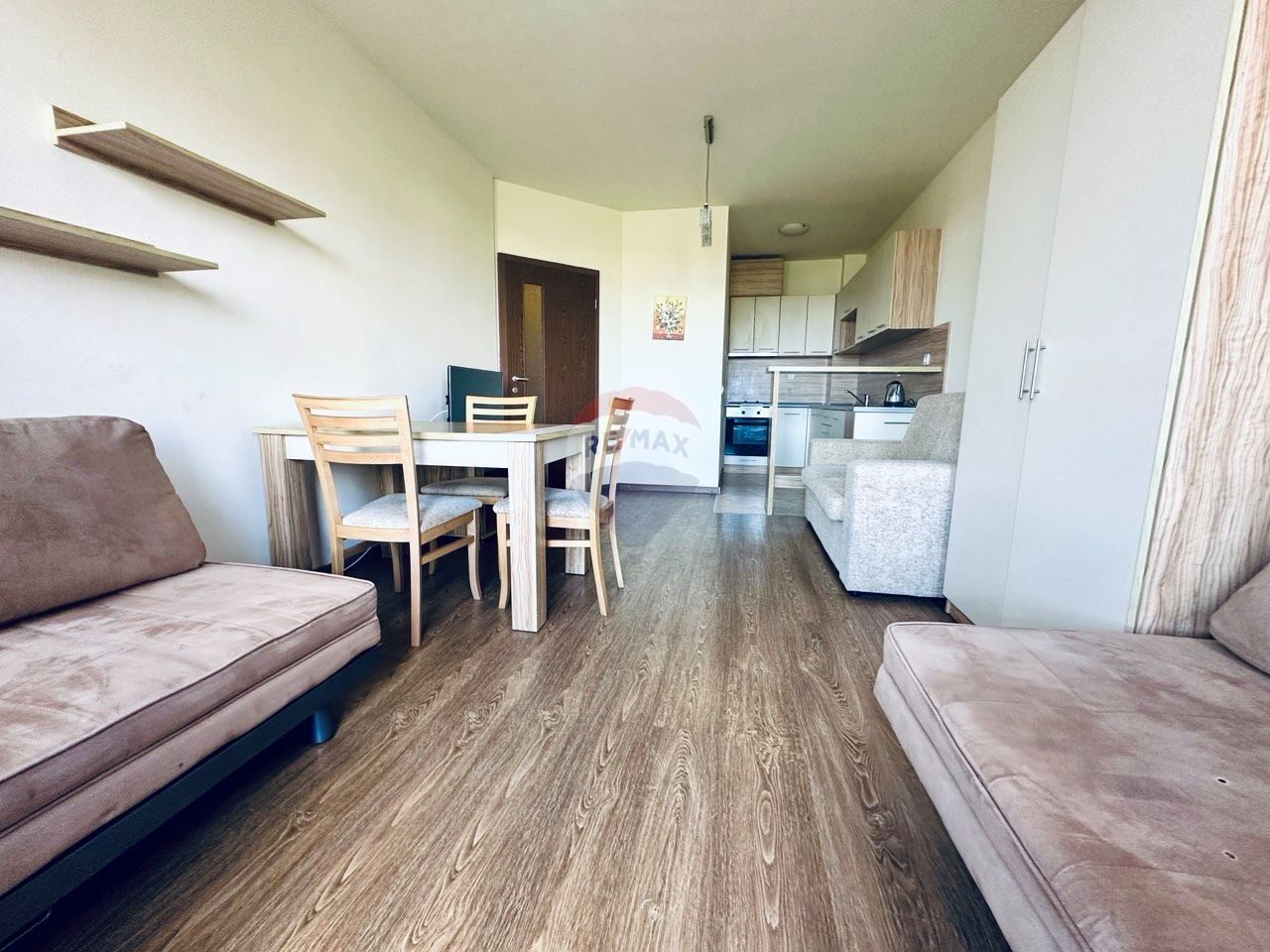 Продава се Двустаен апартамент в Балчик - 57 кв.м за 1106 €/кв.м - Снимка #4