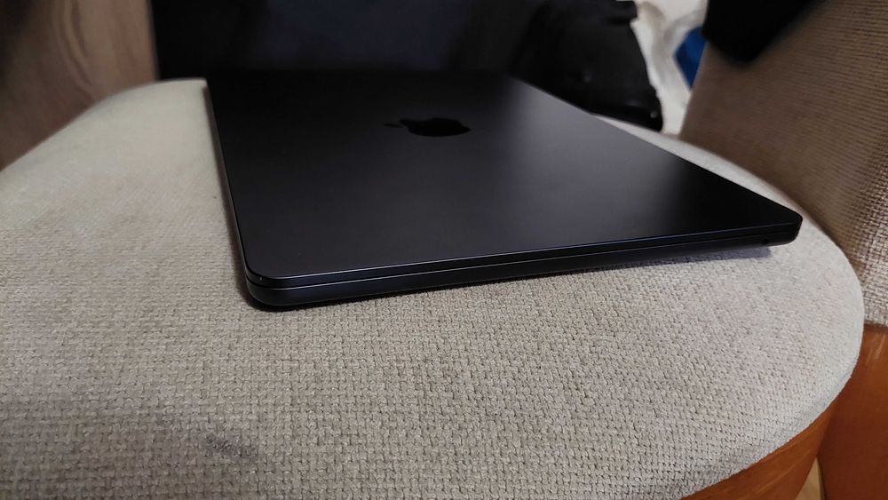 Apple MacBook Air 13" 2022 M2 8C/8G, 8GB RAM, 256GB SSD Midnight