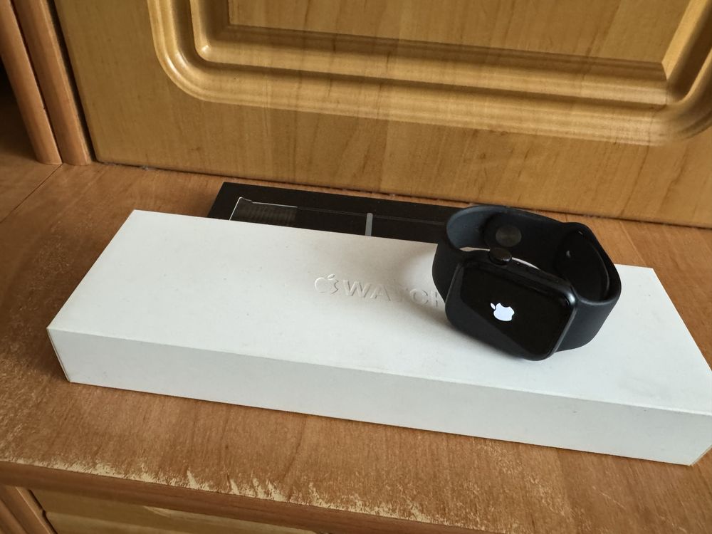 Apple Watch series 9 41mm черен
