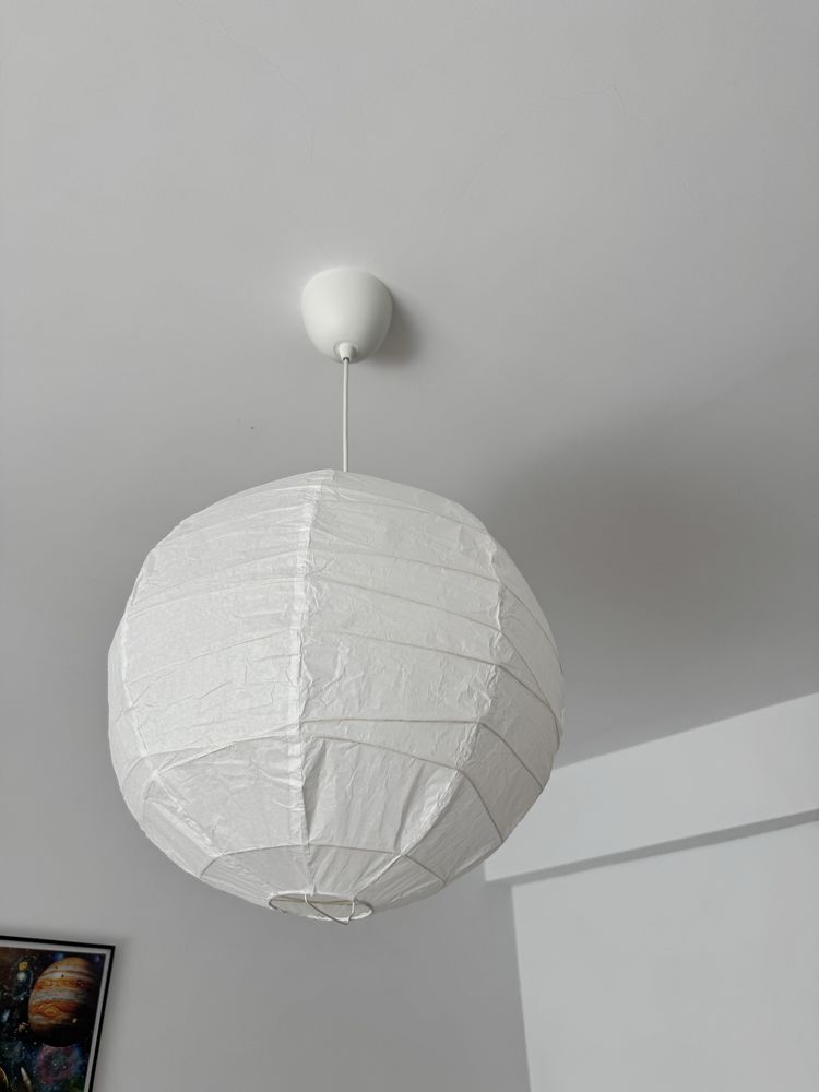 Lampa IKEA din hartie de orez
