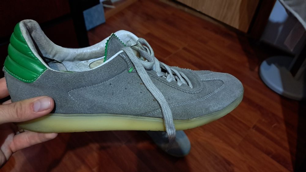 Adidasi eleganți din piele