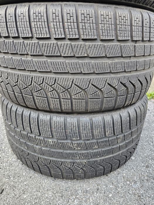 Anvelope de iarnă 245/40 R20 275/35 R20 Pirelli!