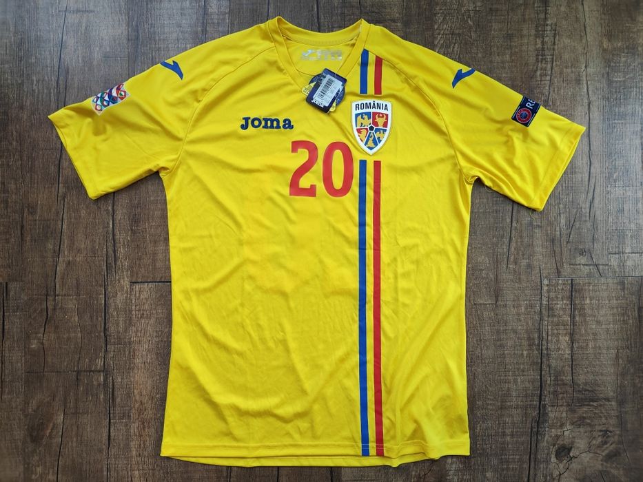 Tricouri de fotbal Romania - prețuri și mărimi in descriere