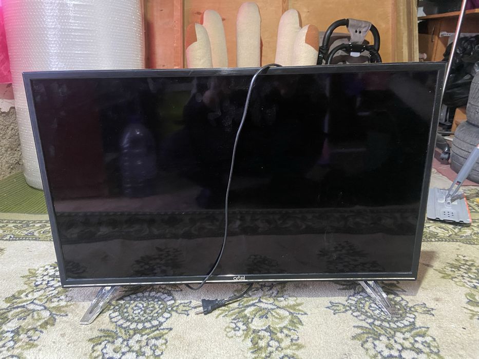 Продам телевизор Artel