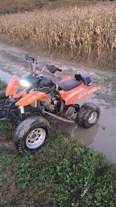 Vând atv 250cc merge foarte bine