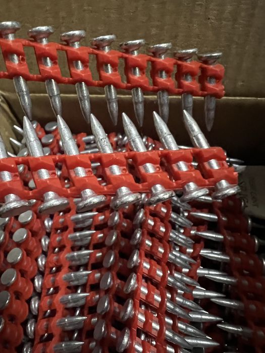 Cuie pistol DEWALT electric DCN Cluj