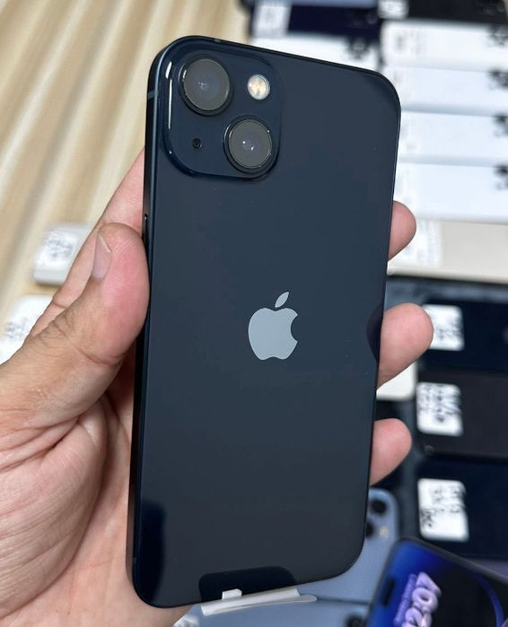 iPhone 13 cu 94% Bateria