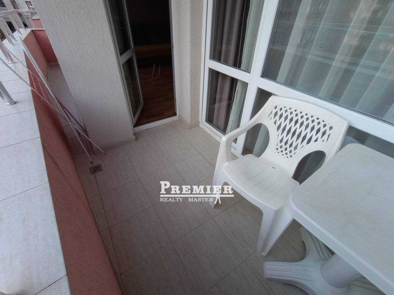 Продава се Двустаен апартамент в Поморие - 61 кв.м за 1558 €/кв.м - Снимка #8