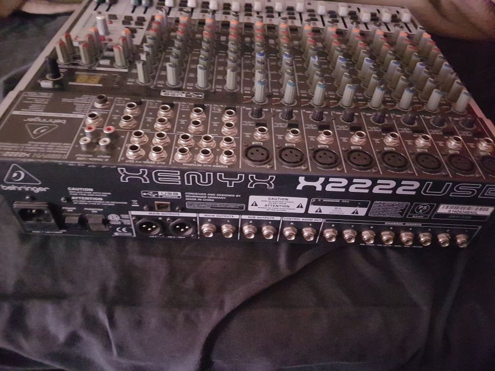 Vand mixer BEHRINGER H2222