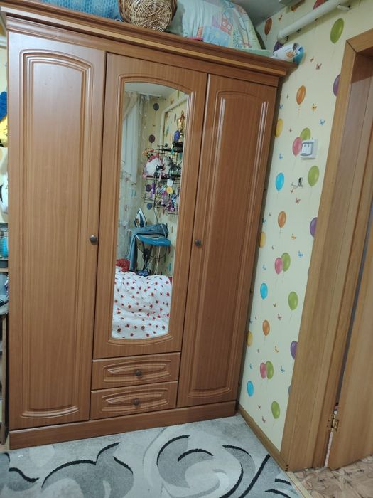 Продам шифонер б/у в отличном состояние