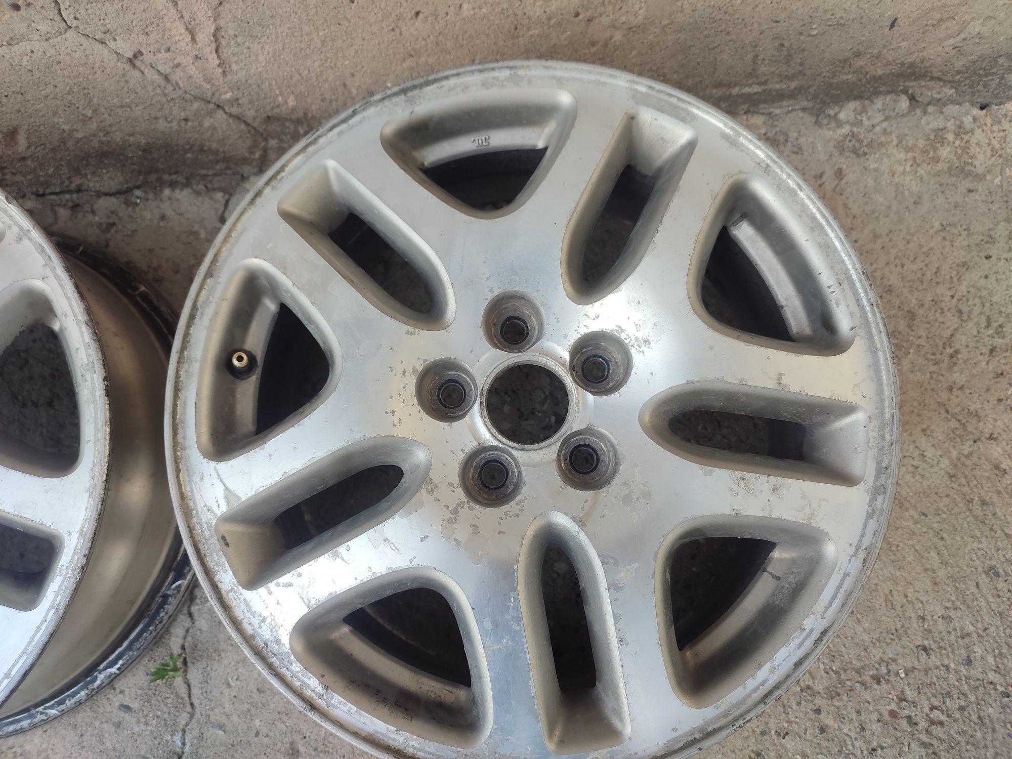 Диски Субару оутбак. R16