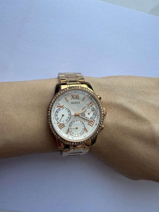 Ceas dama Guess auriu