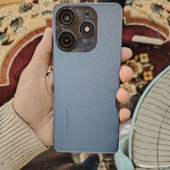 Dakume karobkasidan momo yuq. Telifon holati e'dyal