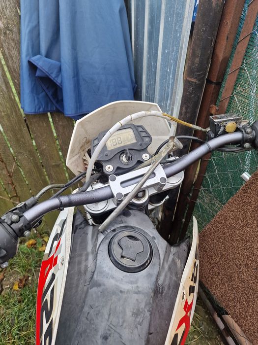 Se vinde cros enduro 125 4t